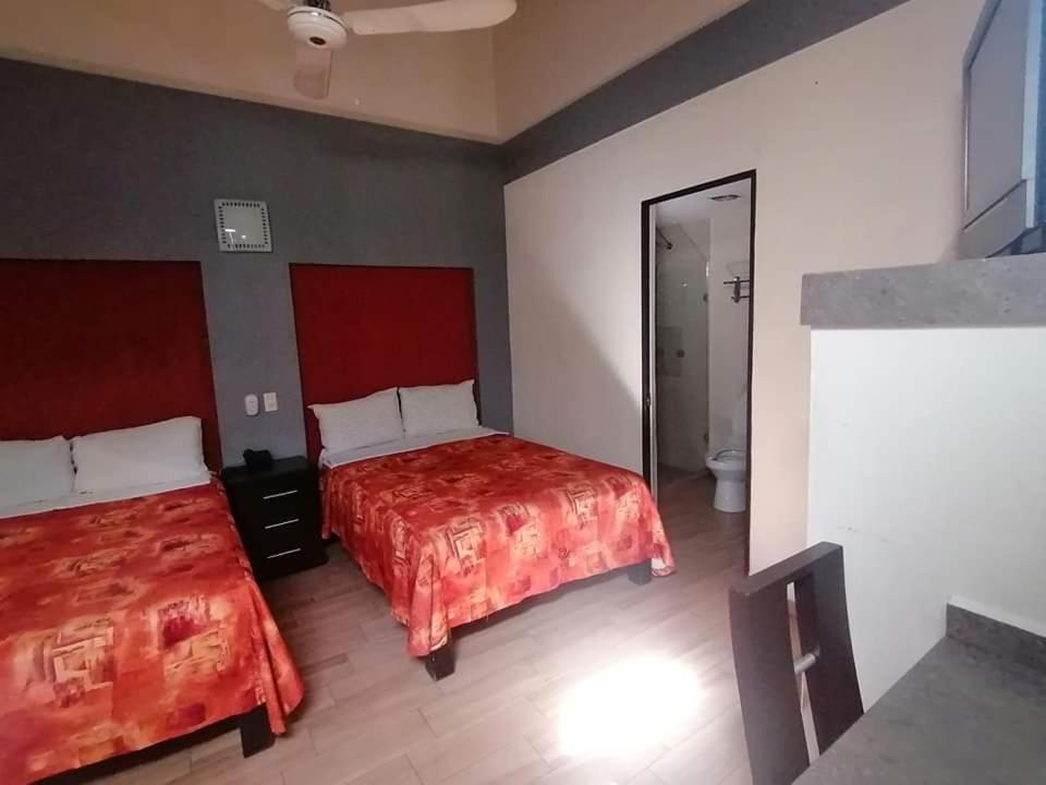 Hotel Ja Centro Гуадалахара Екстериор снимка