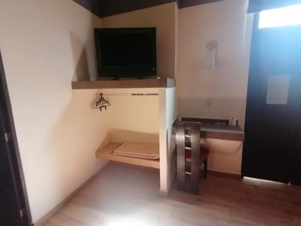 Hotel Ja Centro Гуадалахара Екстериор снимка