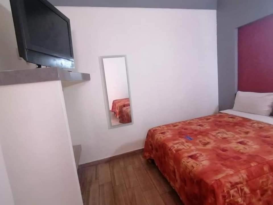 Hotel Ja Centro Гуадалахара Екстериор снимка