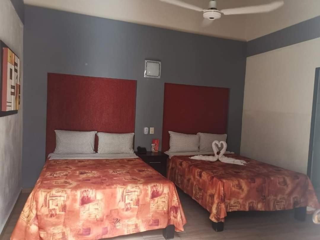 Hotel Ja Centro Гуадалахара Екстериор снимка