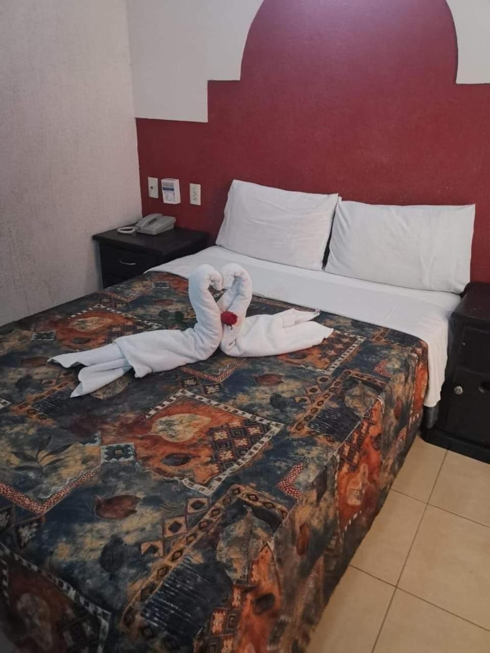 Hotel Ja Centro Гуадалахара Екстериор снимка